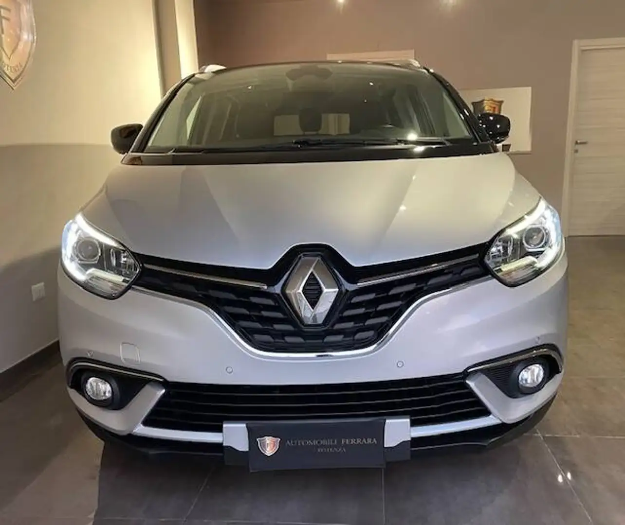 Renault Grand Scenic 1.5 dci energy Bose 110cv edc Gris - 2