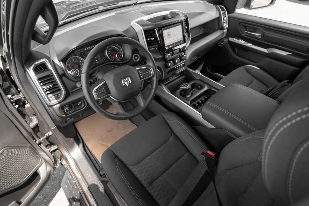RAM 1500 fotografie RAM 1500