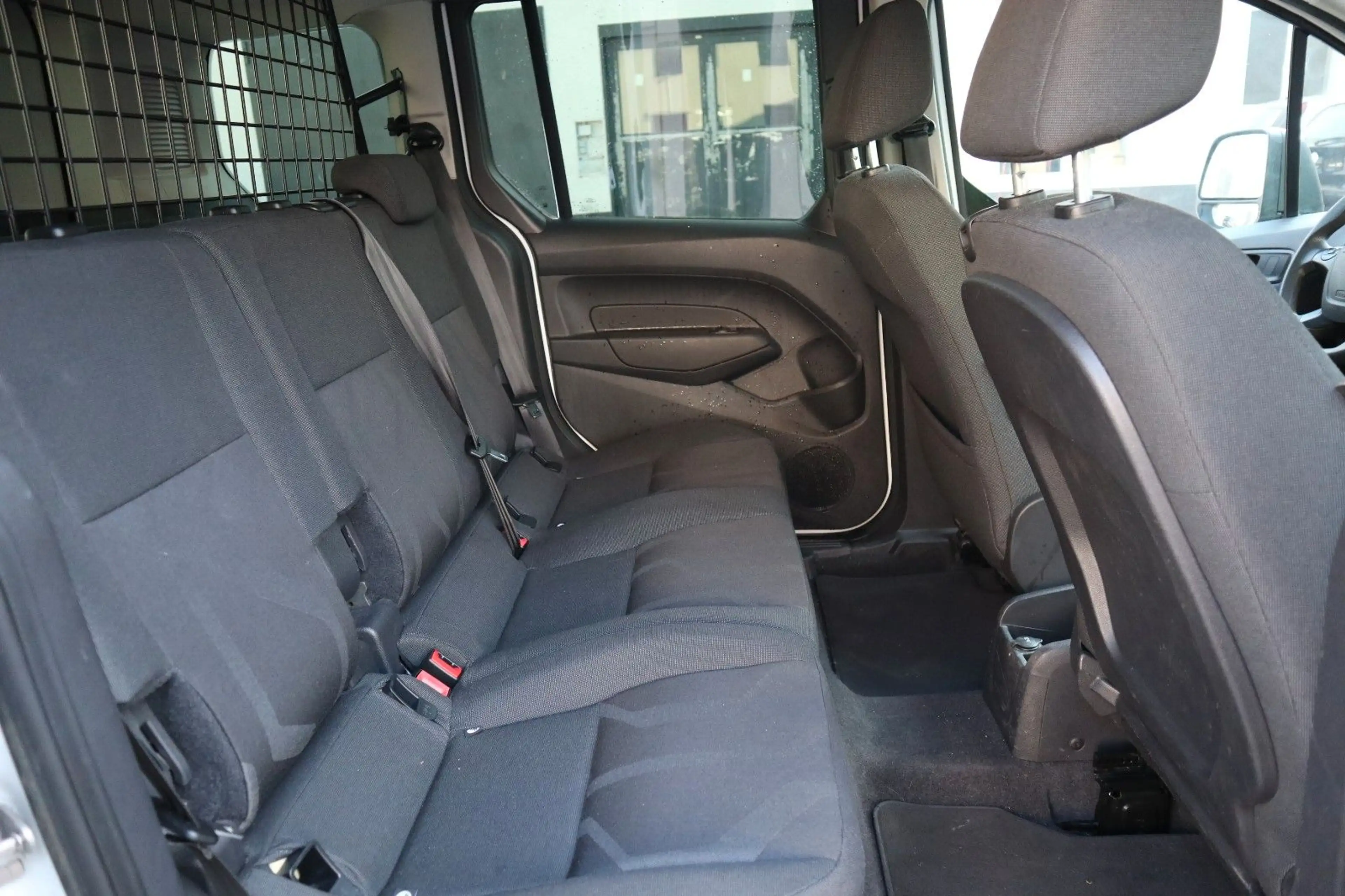 Ford Tourneo Connect Trend Service & TÜV NEU — photo 11