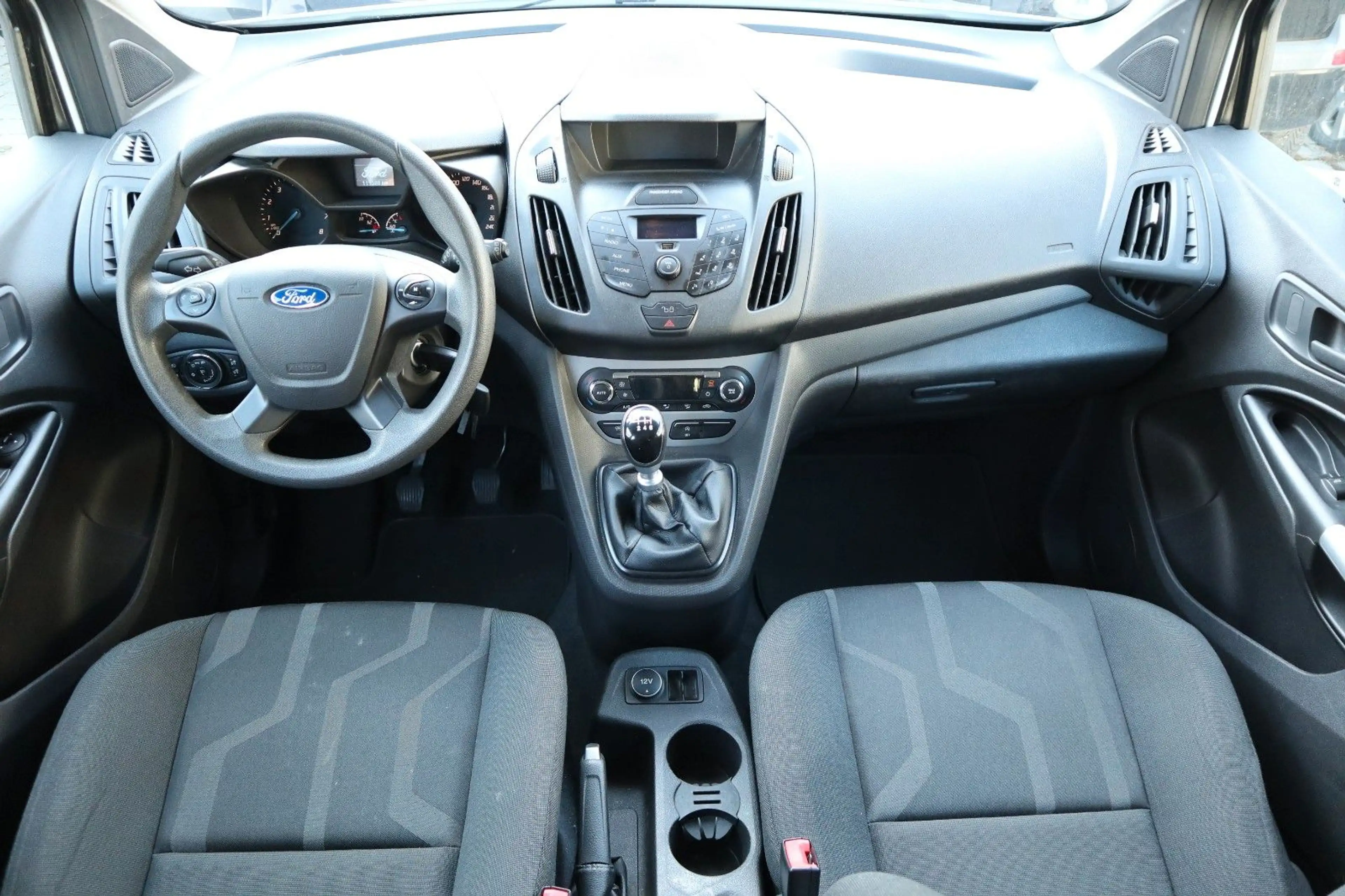 Ford Tourneo Connect Trend Service & TÜV NEU — photo 17