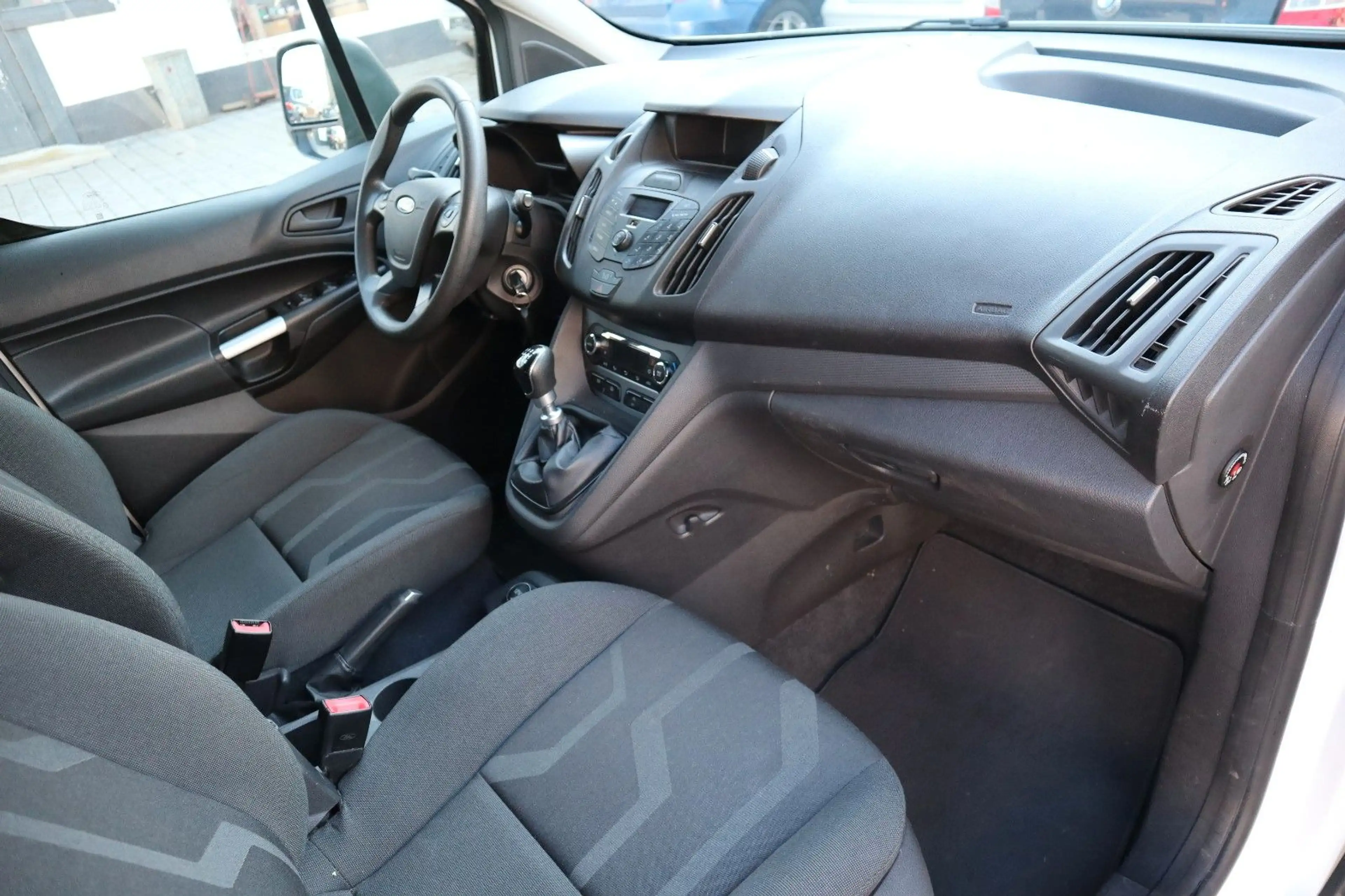 Ford Tourneo Connect Trend Service & TÜV NEU — photo 9