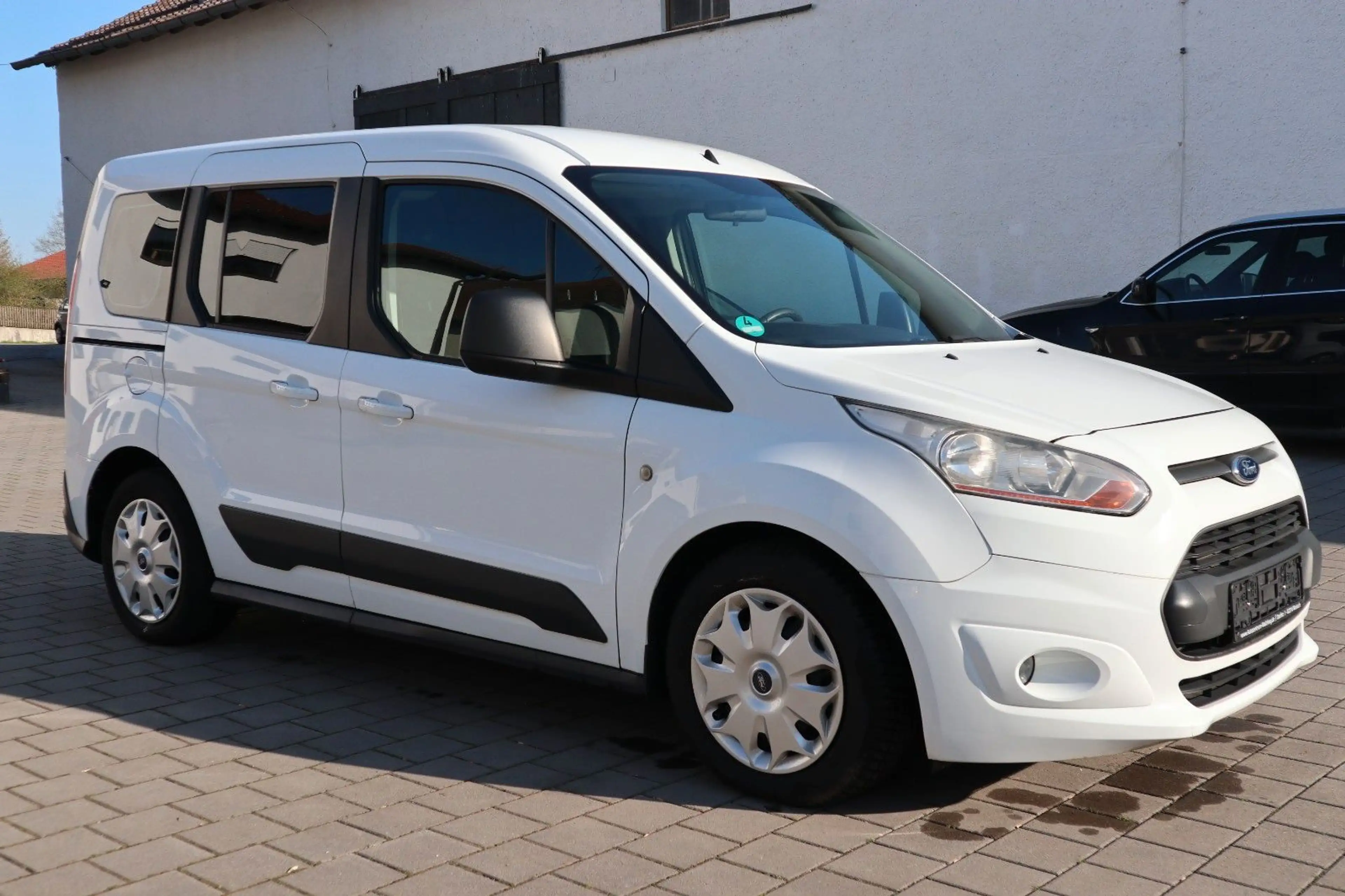 Ford Tourneo Connect Trend Service & TÜV NEU — photo 3