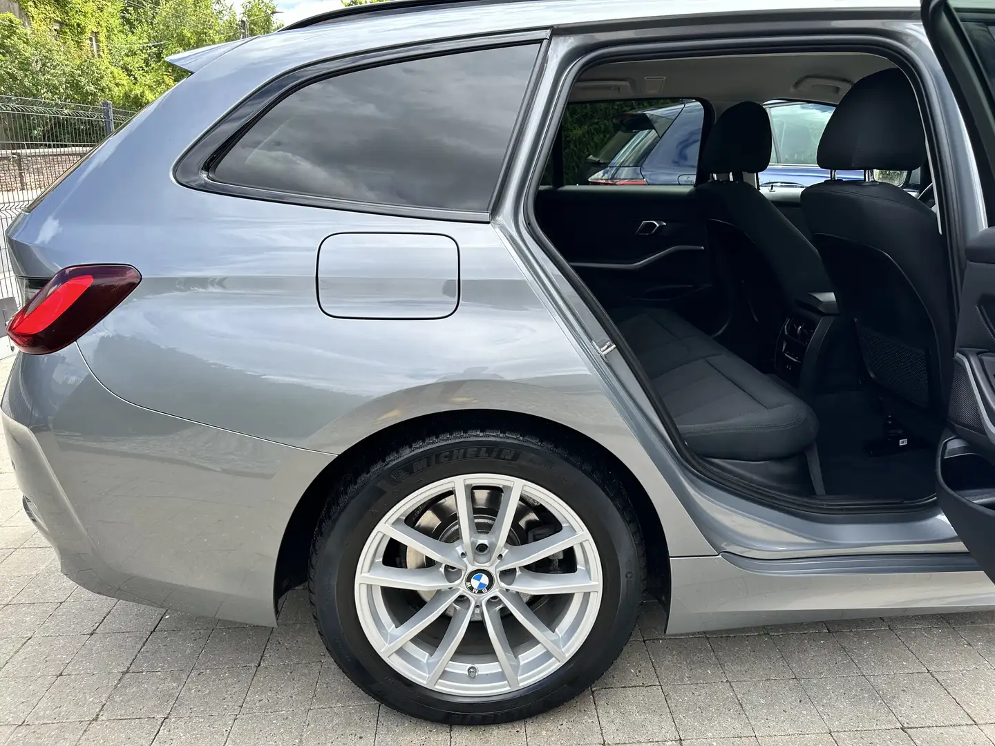 BMW 316 Touring dA MHEV, New Model, Garantie, Reprise Gris - 2