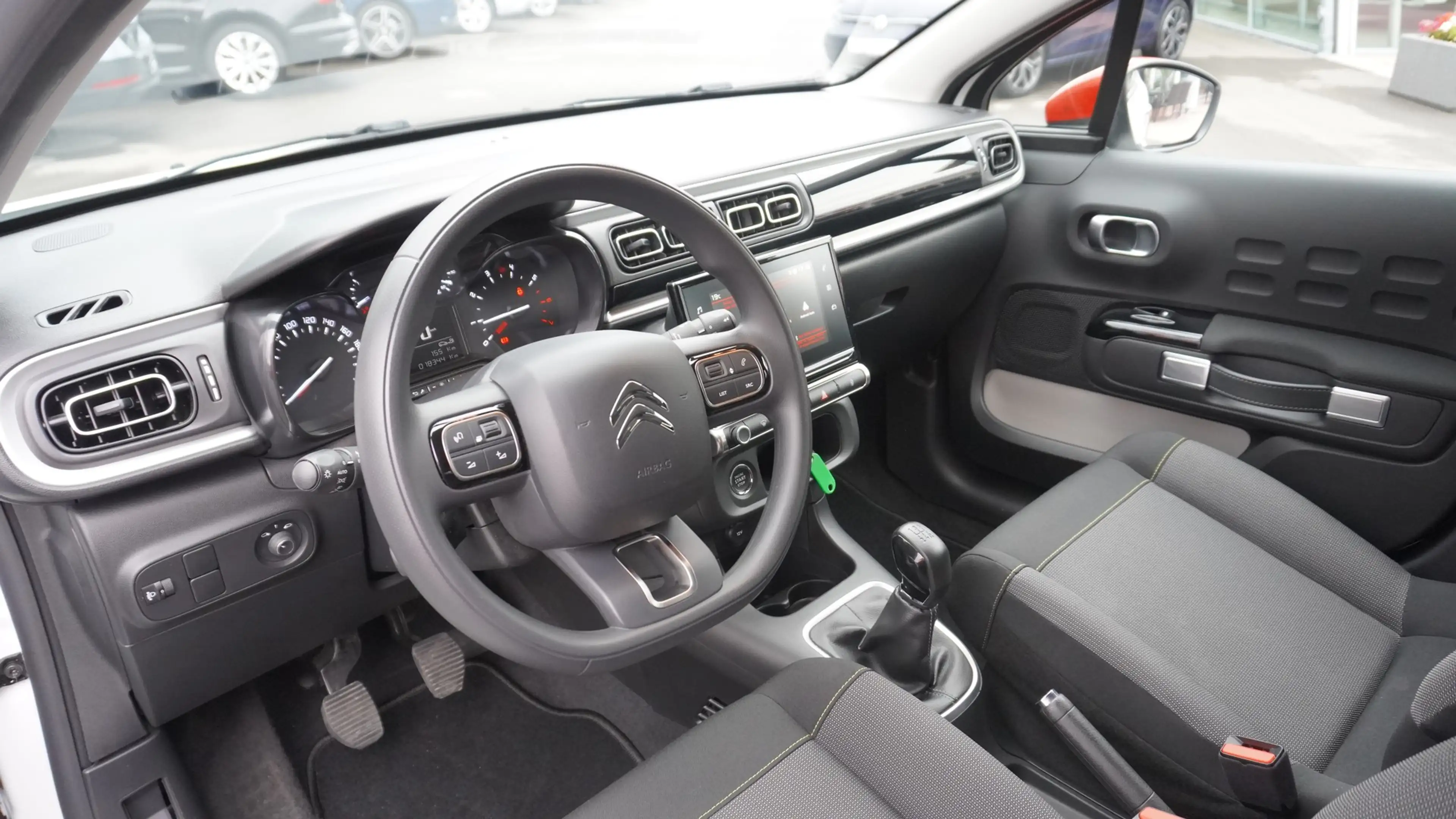 Citroen C3 PureTech 83 Shine LED Tempomat AppConnect — photo 10