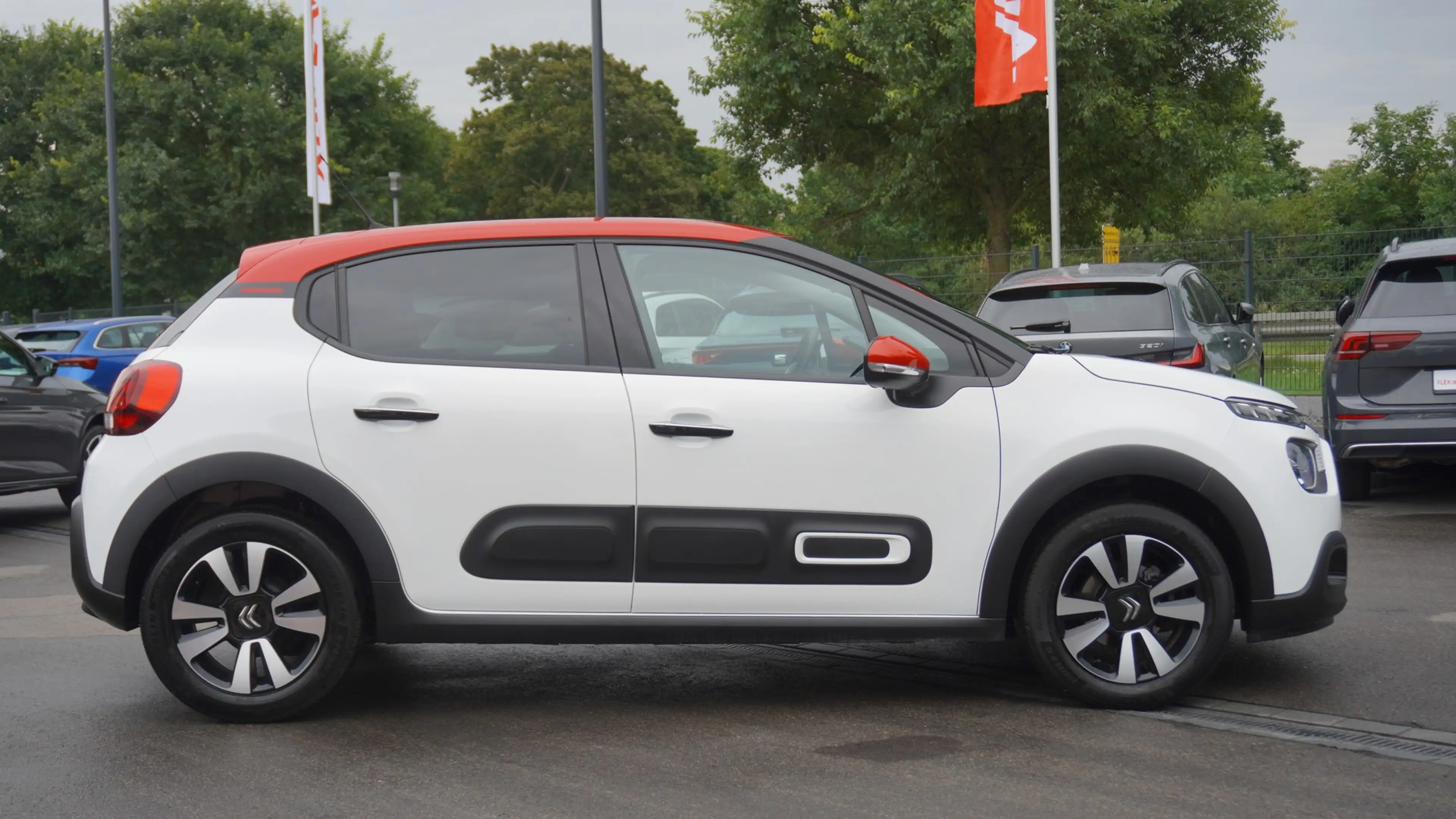 Citroen C3 PureTech 83 Shine LED Tempomat AppConnect — photo 4