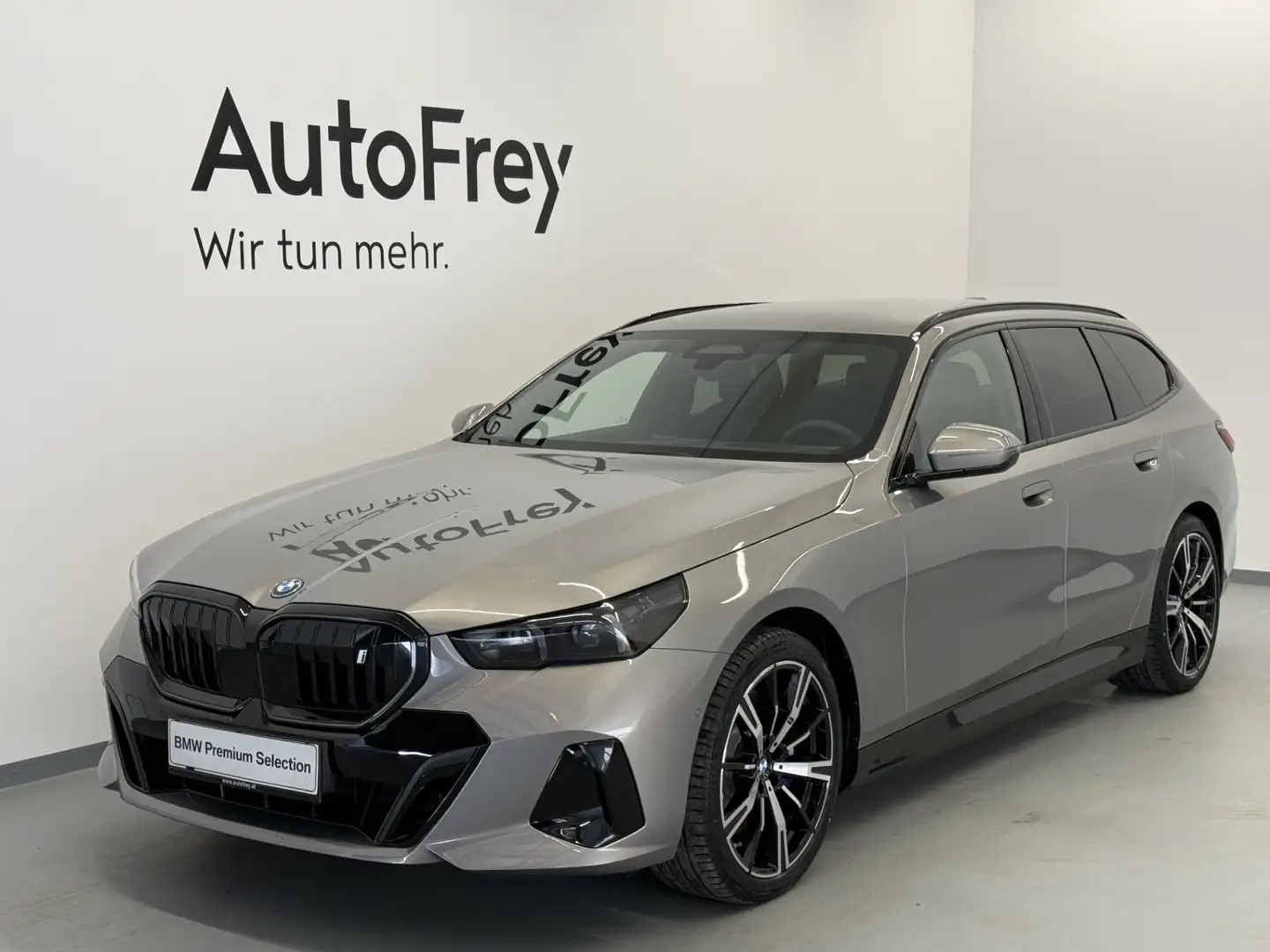 BMW i5 xDrive40 Grau - 1