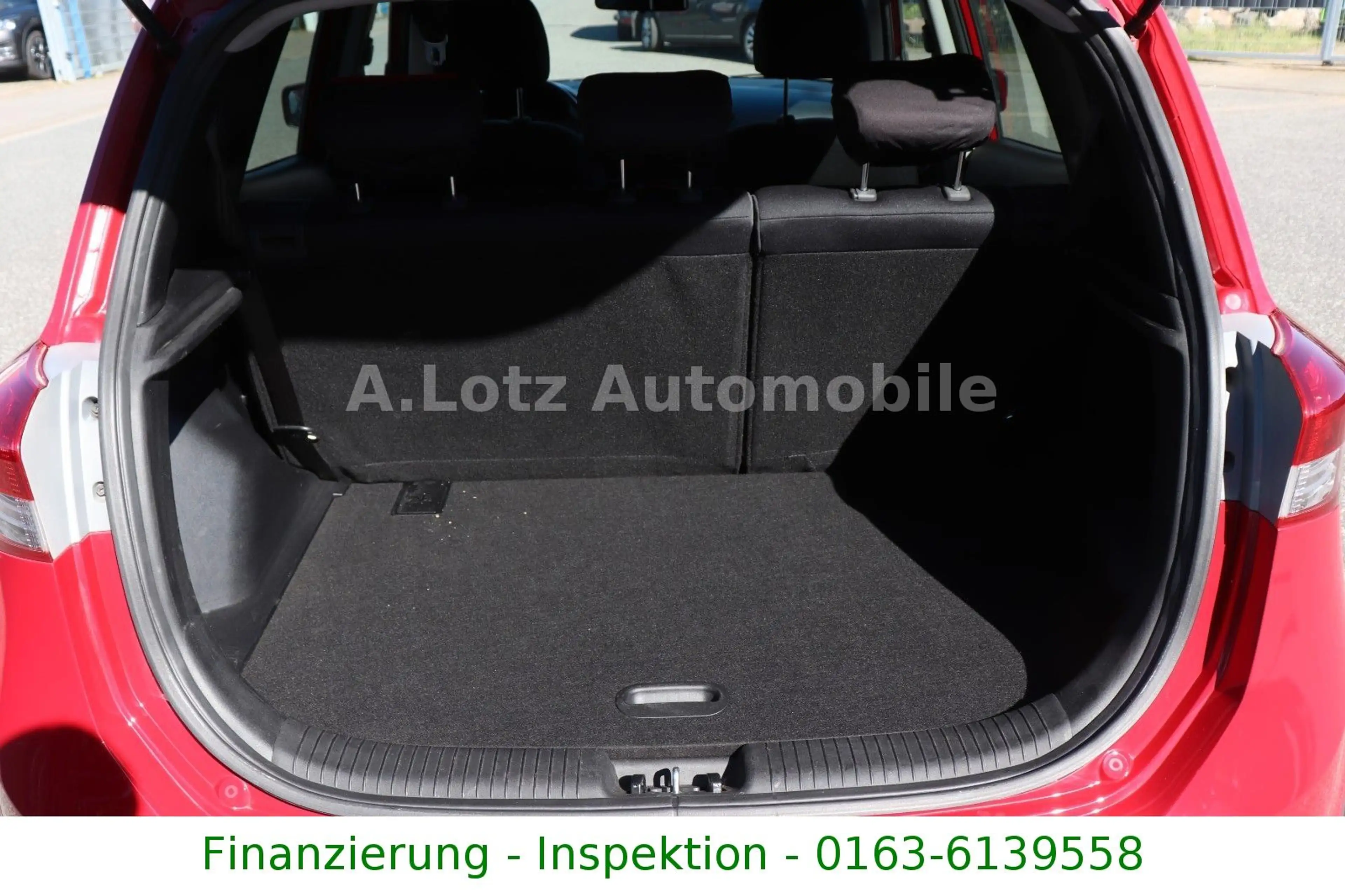 Hyundai iX20 Crossline — photo 14