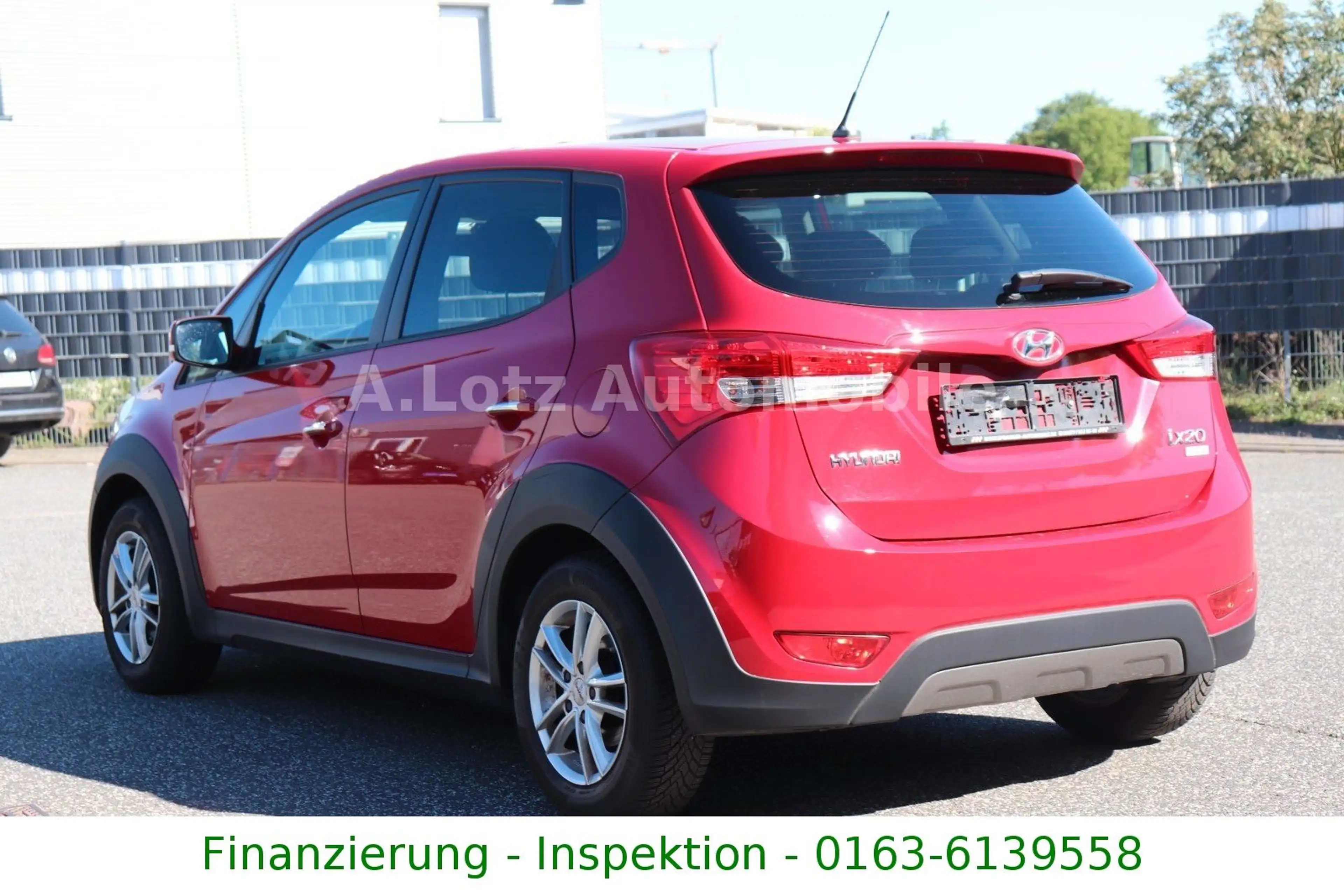 Hyundai iX20 Crossline — photo 3