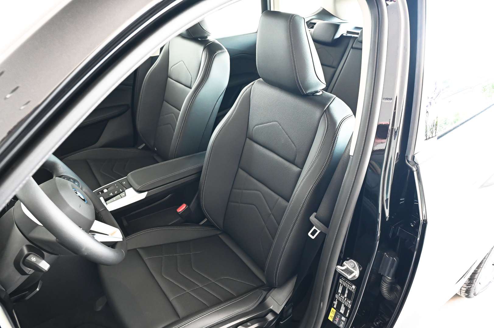 BMW IX1 EDrive20 - 2024 - Joinsteer - #26