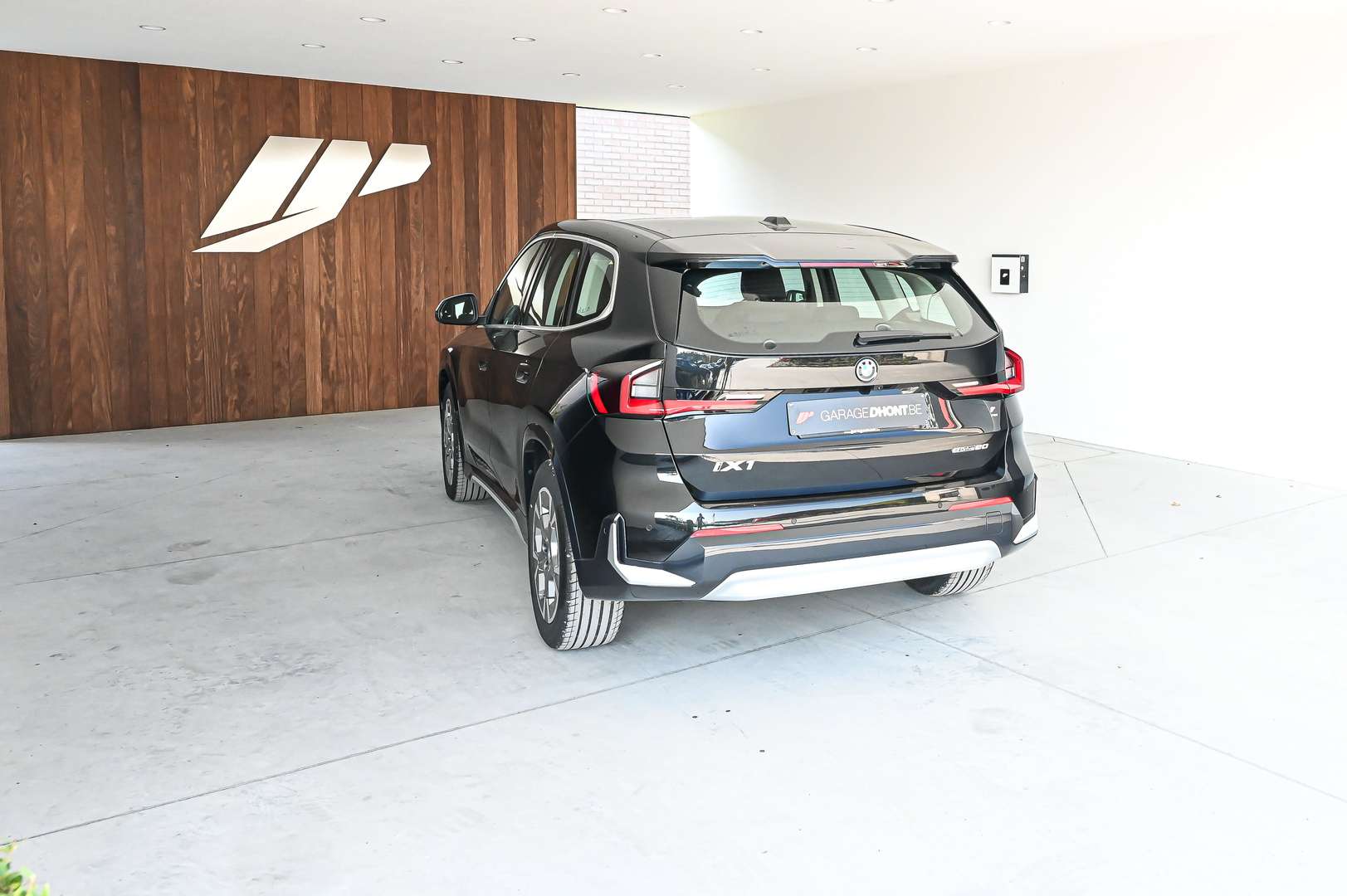 BMW IX1 EDrive20 - 2024 - Joinsteer - #12