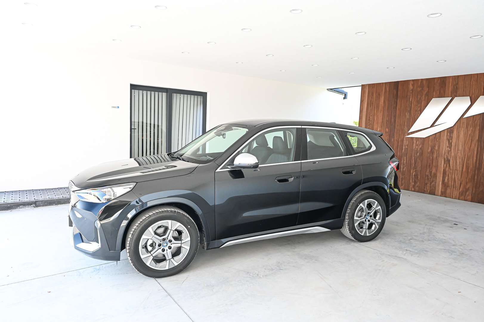 BMW IX1 EDrive20 - 2024 - Joinsteer - #2