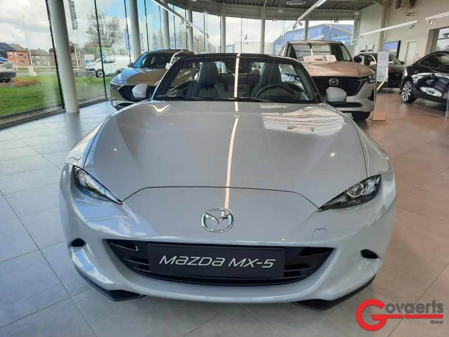Mazda MX-5 EXCLUSIVE-lINE Grau - 2