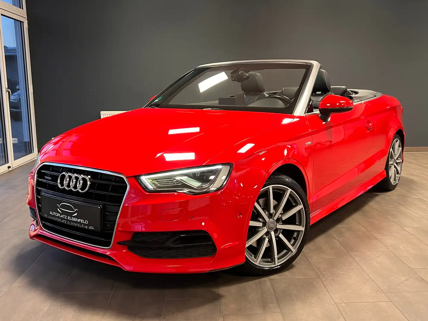 Audi A3 1.8 TFSI Cabrio quattro S-Line Sport / LED / AHK / Rot - 1