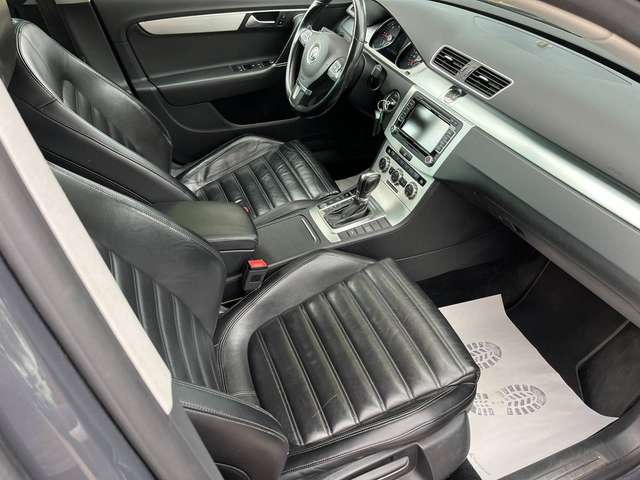 Volkswagen Passat Variant 2.0 TDI DSG Highline LED Kamera 2-Hand - Bild 8