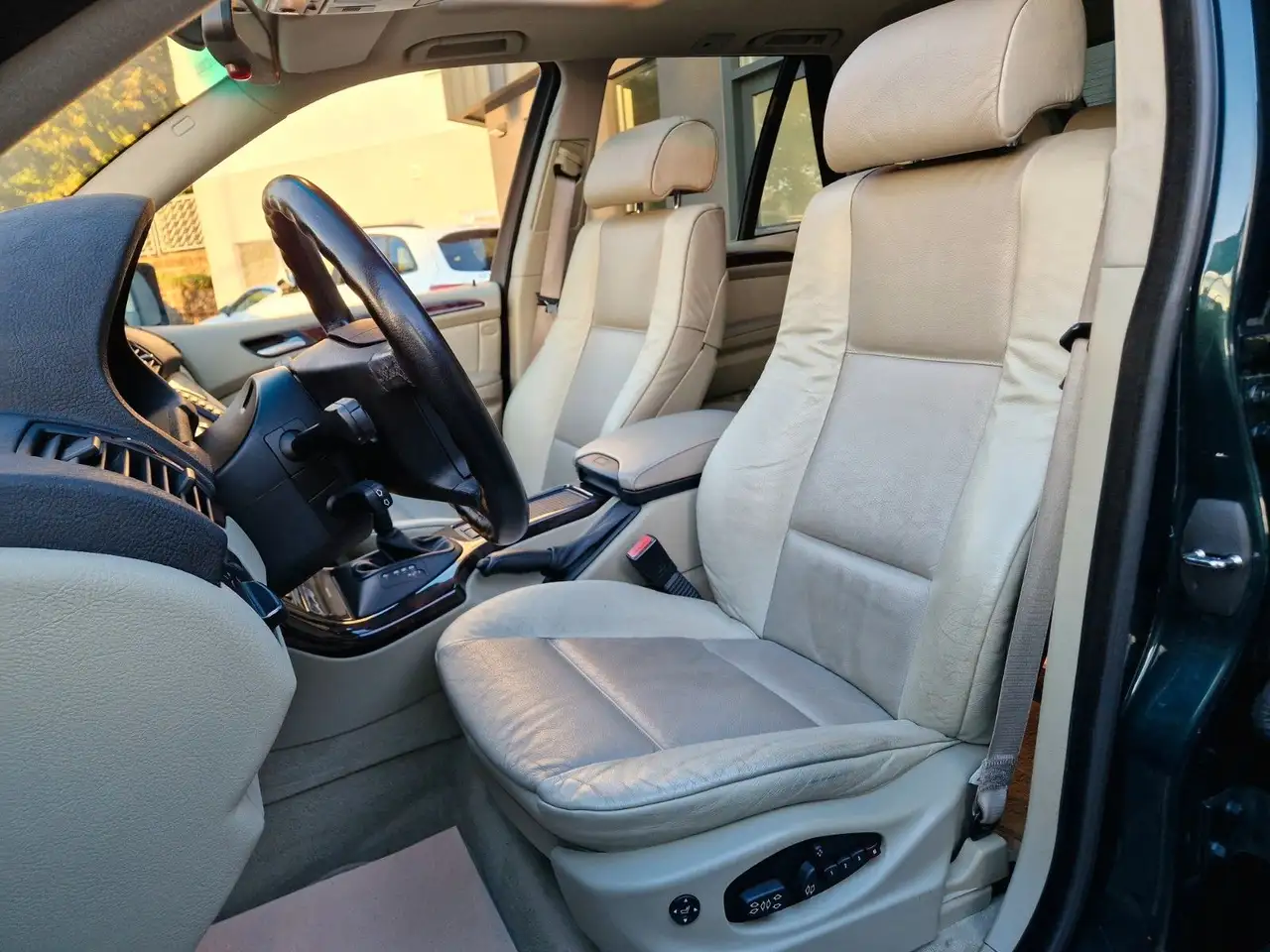 BMW X5 4.4i V8 +DEUTSCHES FAHRZEUG+3.HAND+, foto 9