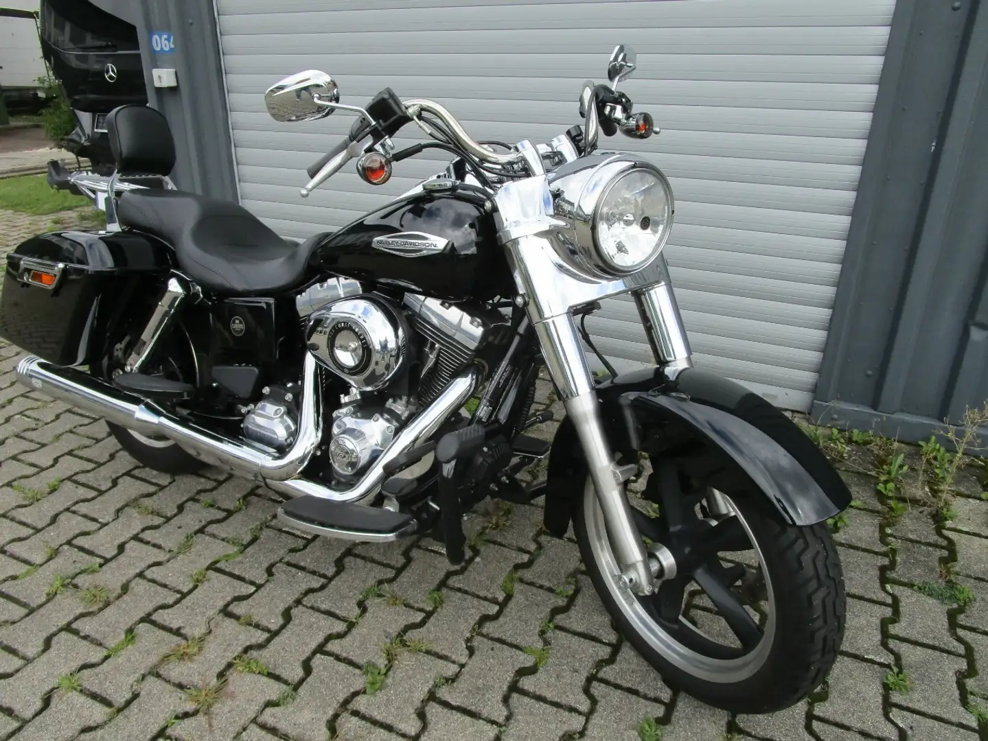 Harley-Davidson Switchback Dyna 103 FLD Black - 1