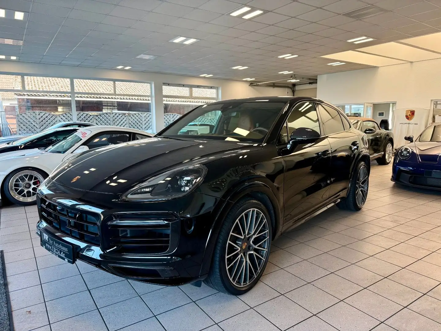 Porsche Cayenne Coupe Platinum Edition HeadUp/ACC/22Zoll Schwarz - 2