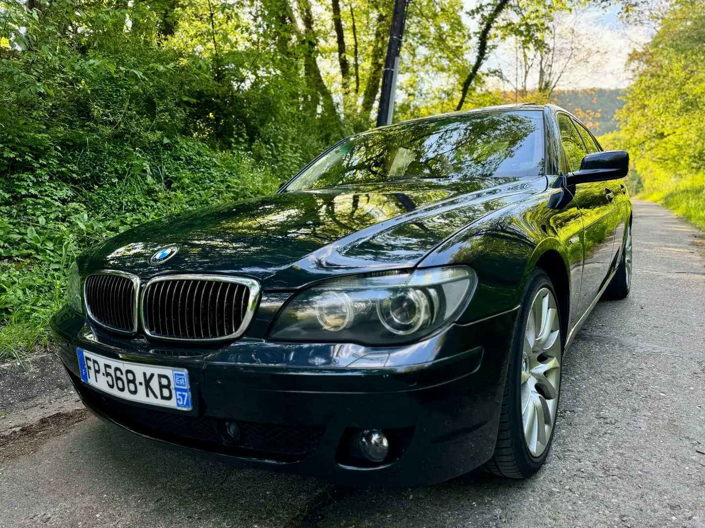 BMW 760 V12 6.0l de 445 Ch de 2006, phase 2 Albastru - 1