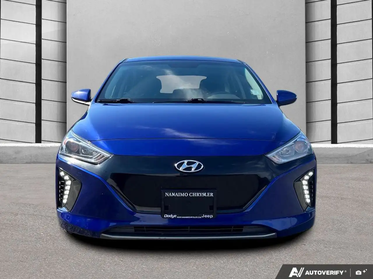 Hyundai IONIQ photo Hyundai IONIQ