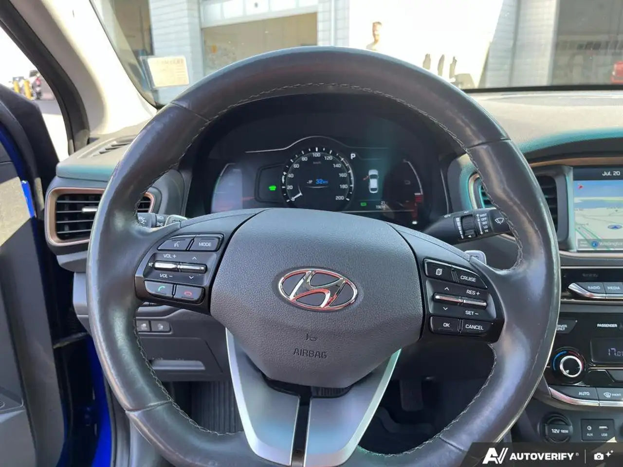 Hyundai IONIQ photo Hyundai IONIQ