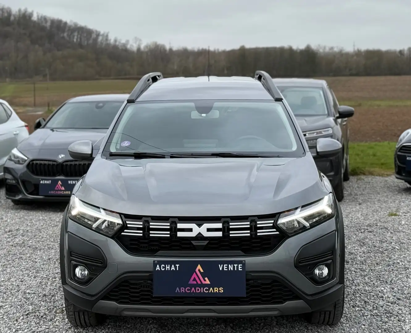 Dacia Jogger 1.0 TCe Comfort - 7 places - Car play - Garantie Gris - 2