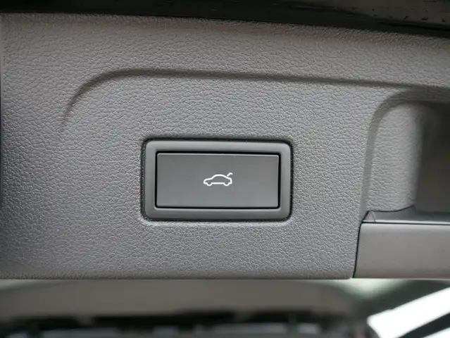 Volkswagen Touran view 9