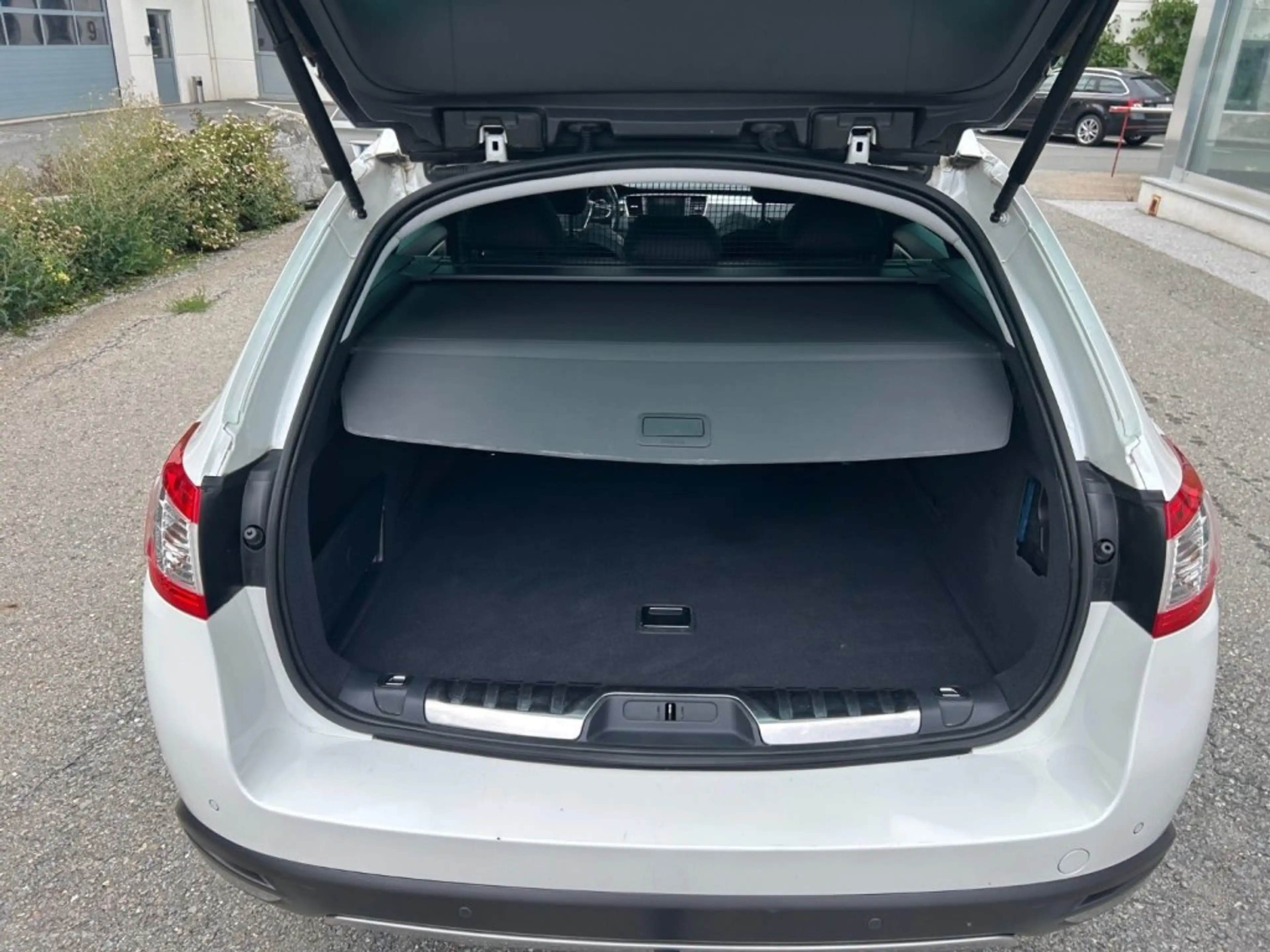 Peugeot 508 SW 2,0 BlueHDI 180 S&S EAT6 RXH Aut. — photo 13