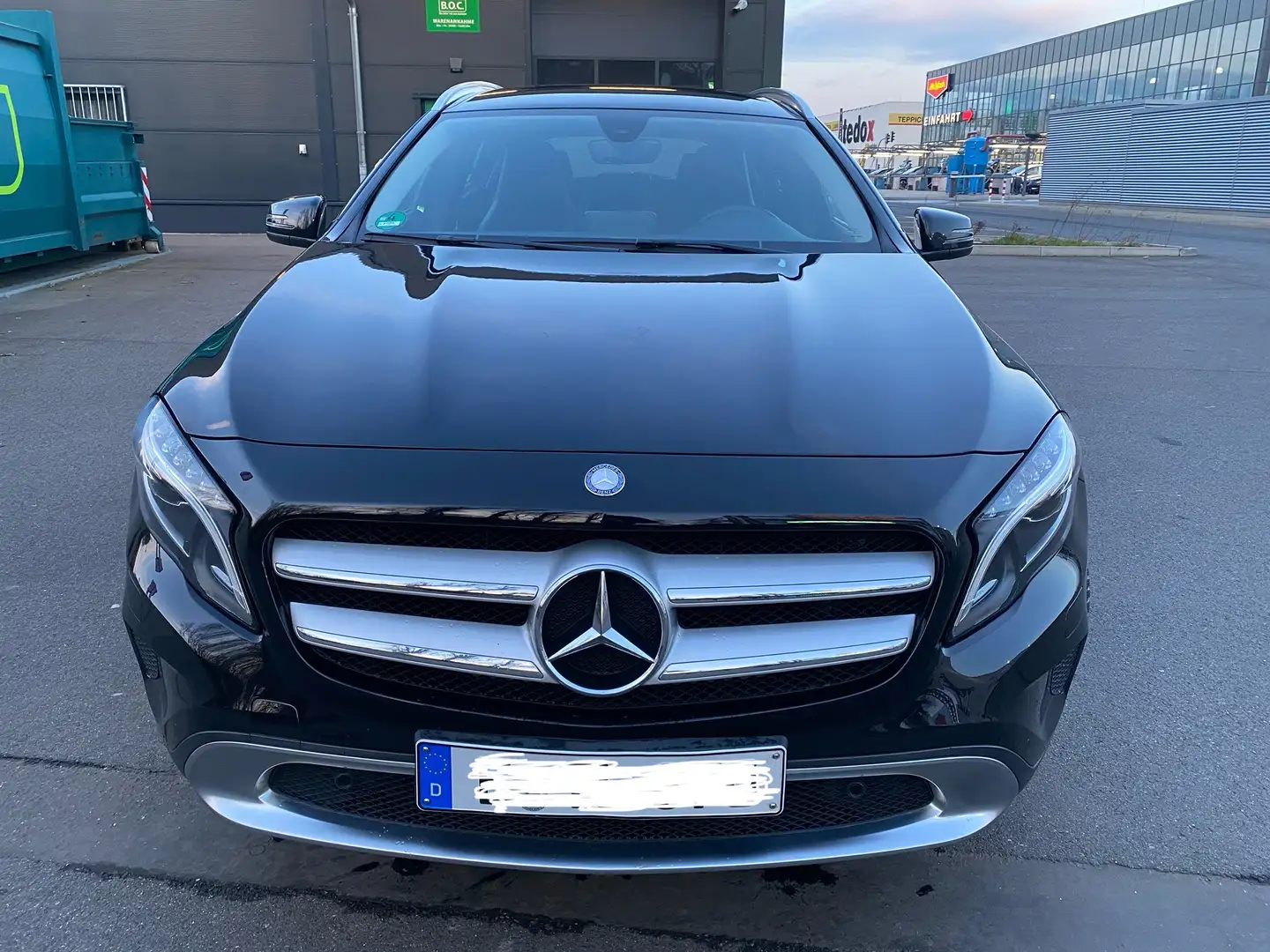 Mercedes-Benz GLA 180 GLA 180 (156.942) Schwarz - 2