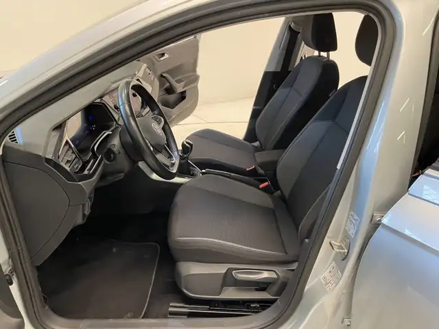 Volkswagen Taigo view 6