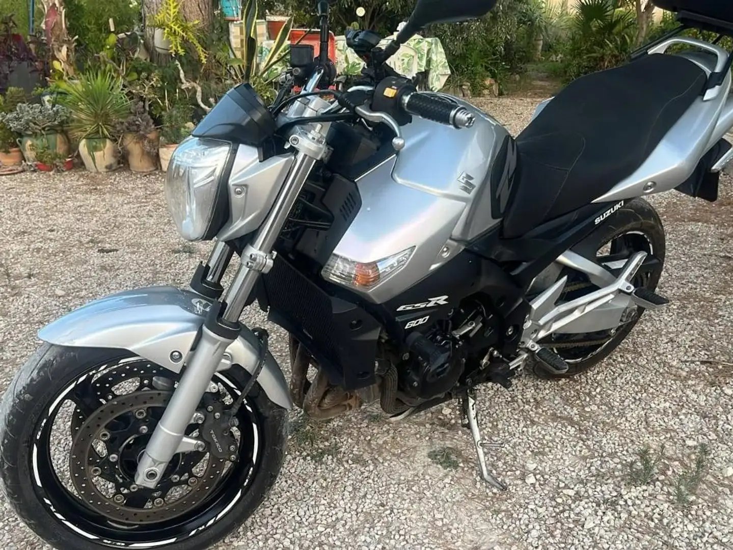 Suzuki GSR 600 K8 Gris - 1