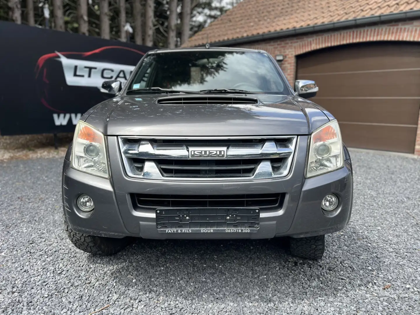 Isuzu D-Max 3.0 Turbo Di 4WD LS // 3 L // AVEC CLIM // Gris - 2