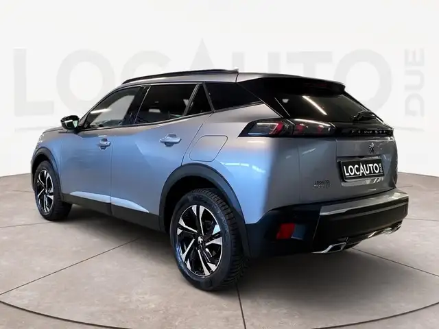 Peugeot 2008 view 5