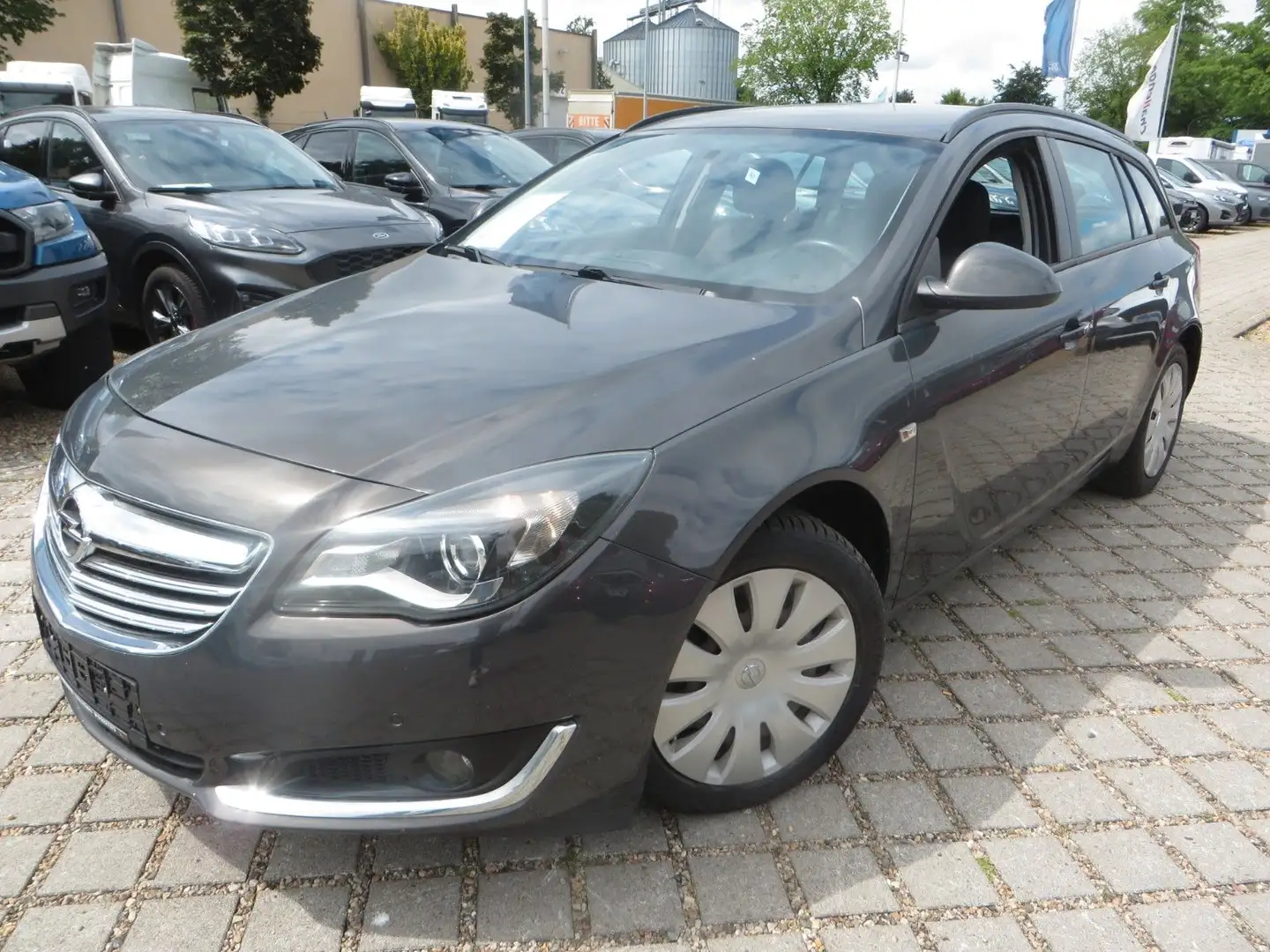 Opel Insignia Sports Tourer Selection, Automatik ,AHK Grau - 1