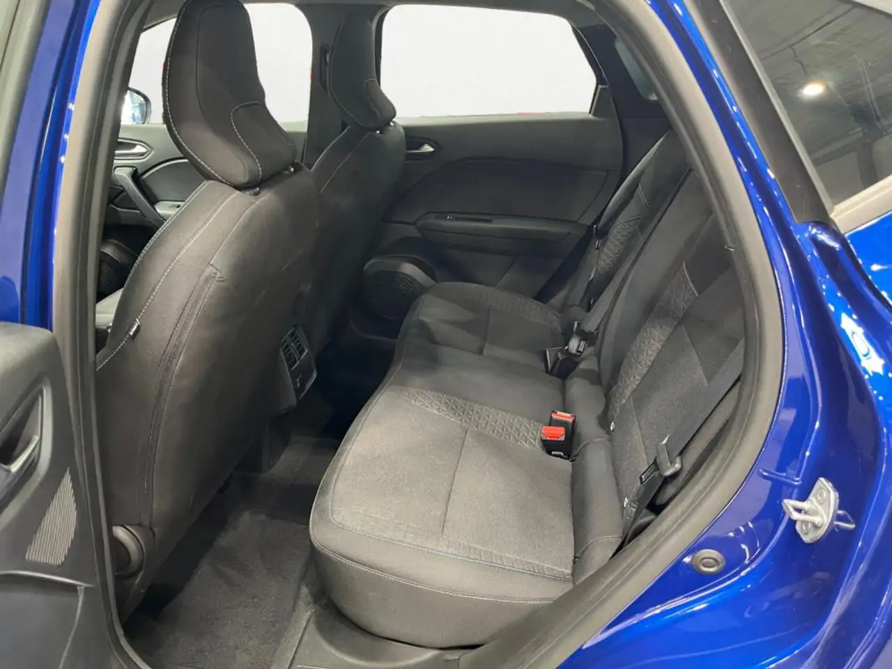 Renault Captur — photo 12