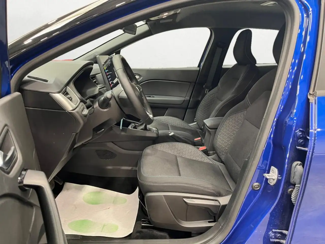 Renault Captur — photo 10
