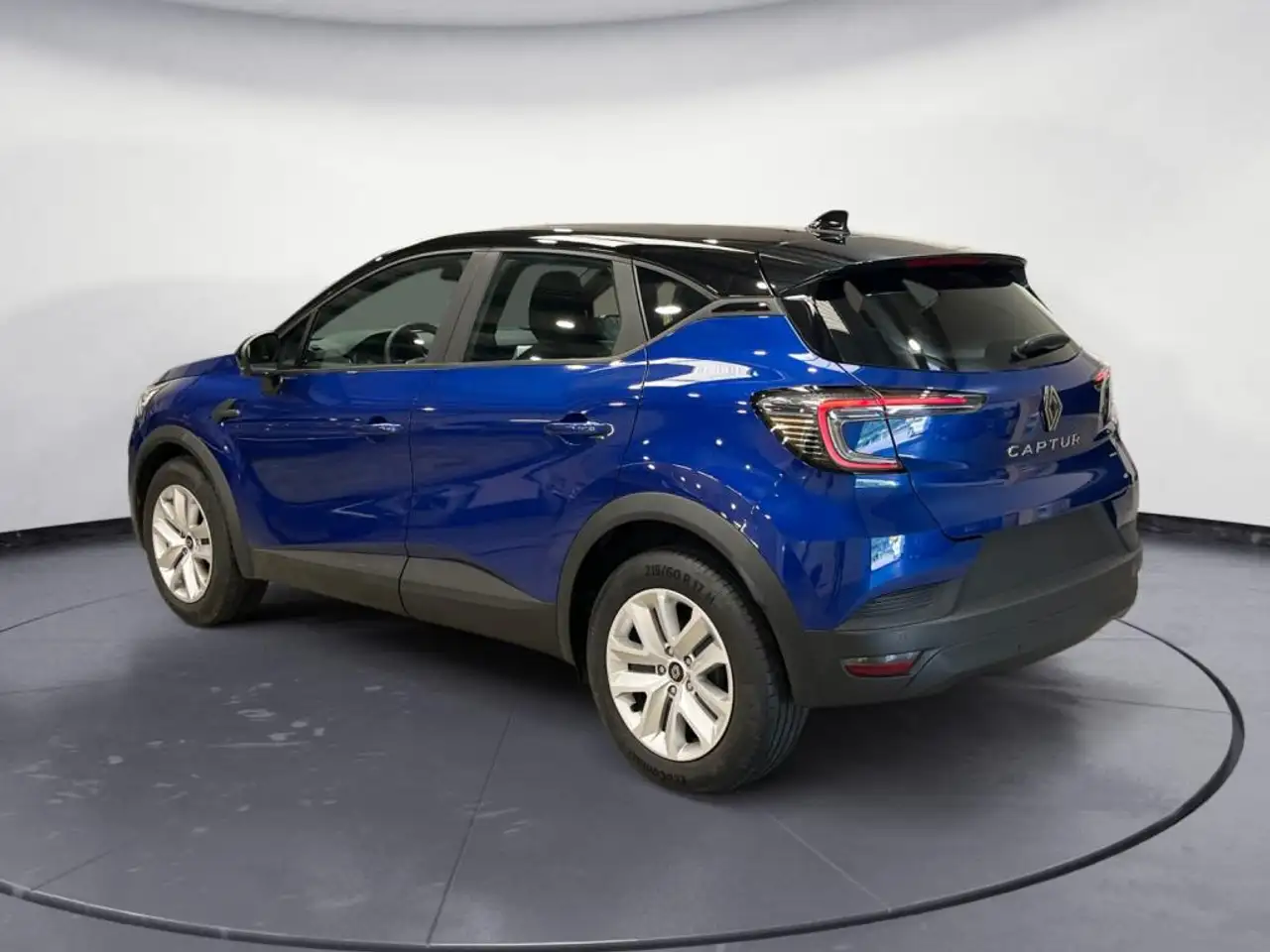 Renault Captur — photo 5