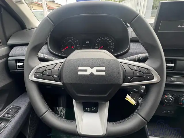 Dacia Sandero view 13