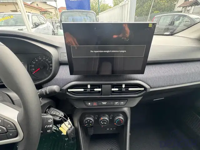 Dacia Sandero view 15