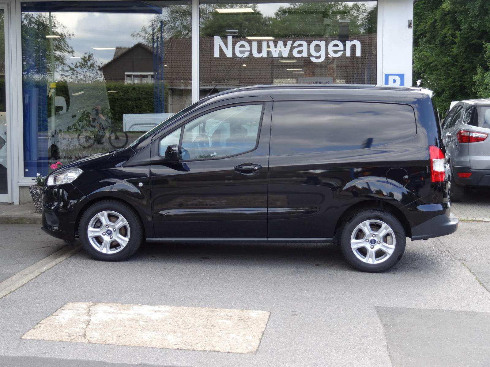 Ford Transit Courier