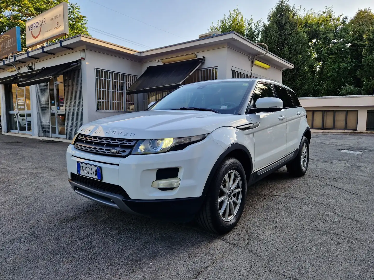Land Rover Range Rover Evoque 5p 2.2 td4 Prestige 150cv *GANCIO TRAINO * - 1