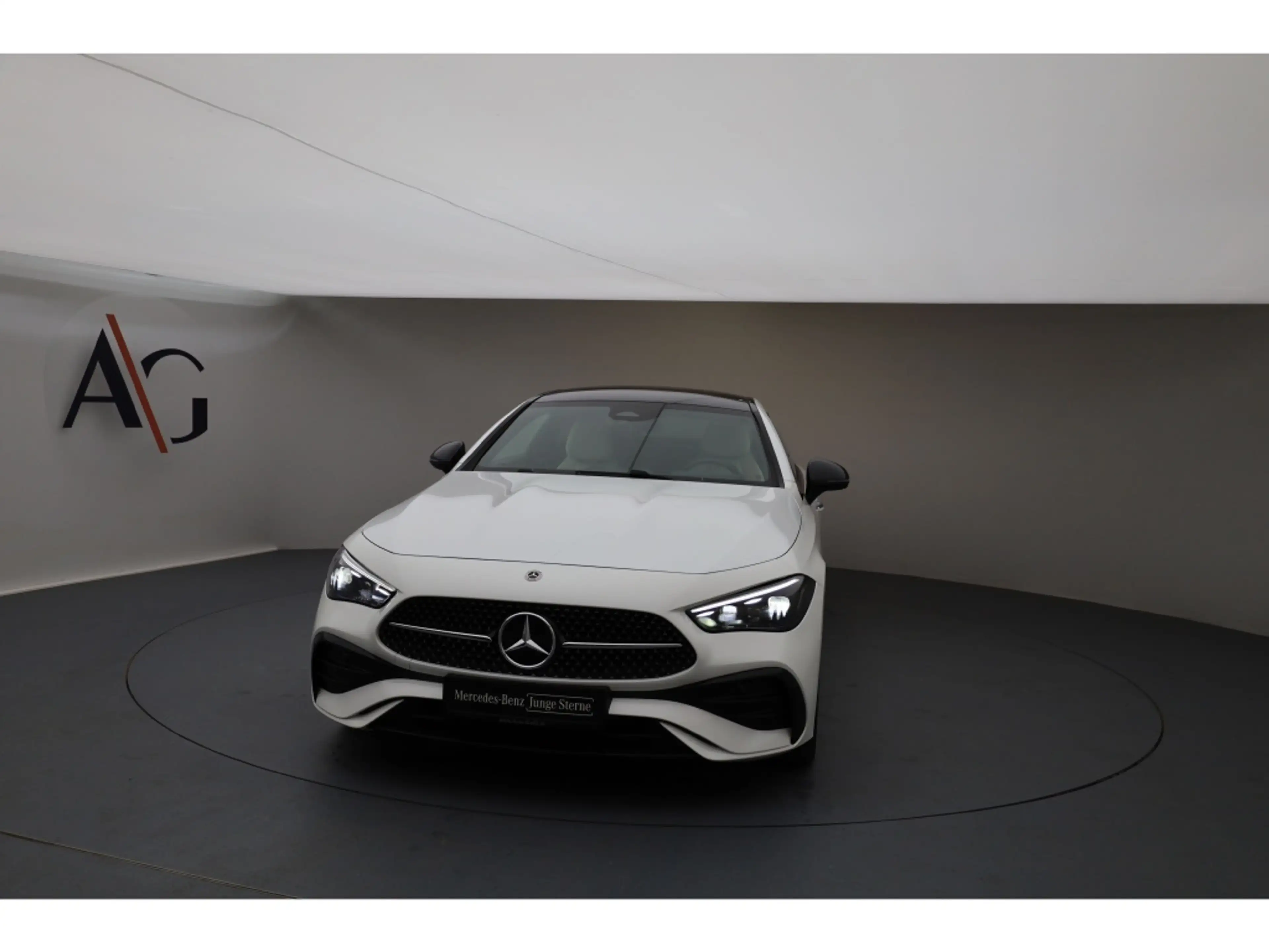 Mercedes-Benz CLE 220 d Coupé AMG Pano Sitzkl. Night Burm 20" — photo 9