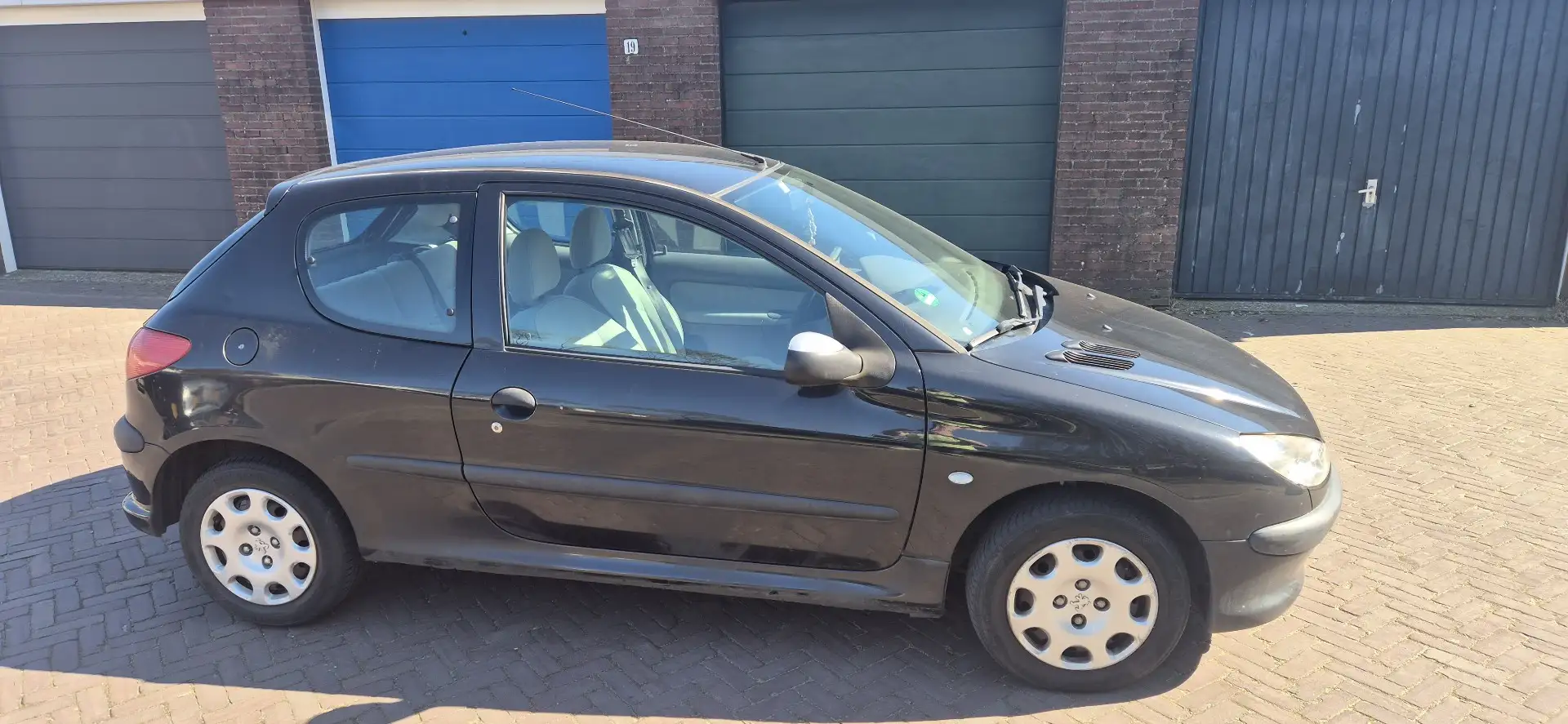 Peugeot 206 1.1 XR Negro - 1