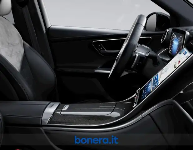 Mercedes-Benz GLC view 7