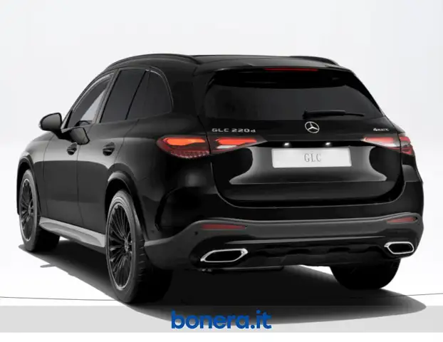 Mercedes-Benz GLC view 3