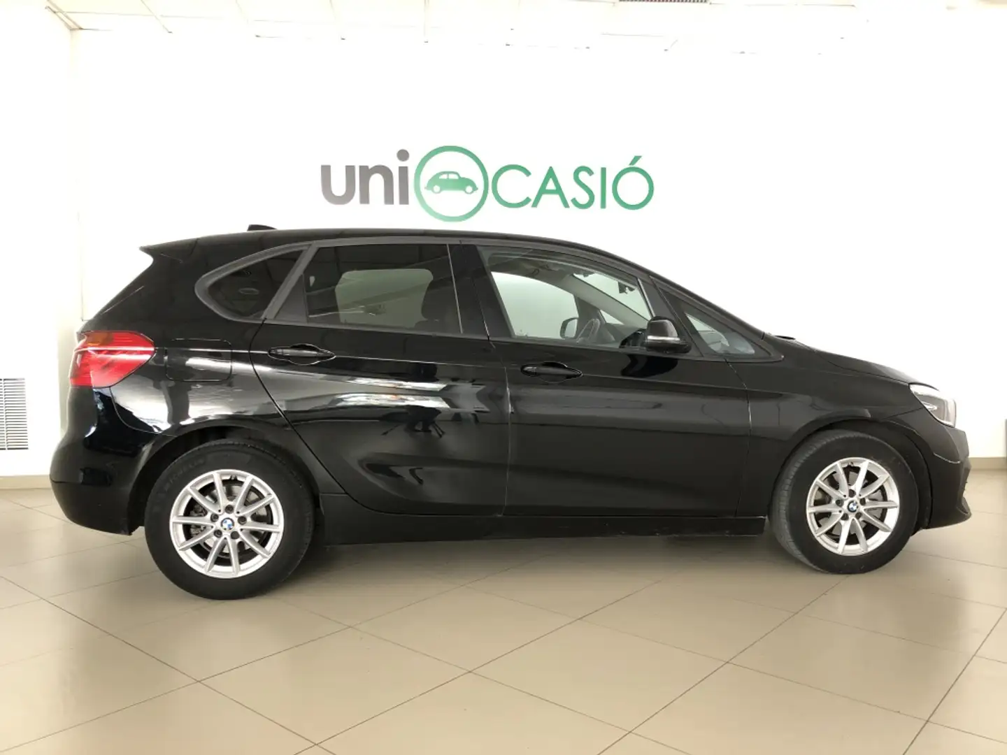 BMW 216 216d Active Tourer Negro - 2