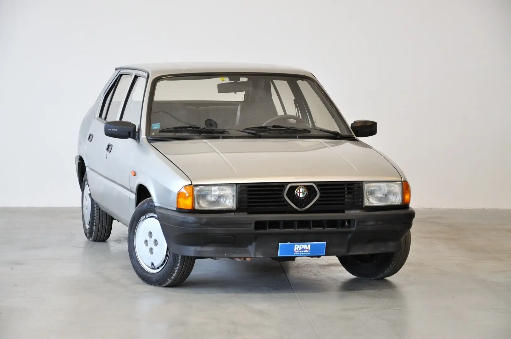 Alfa Romeo 33 1.3 prima serie ASI, CRS Grijs - 1