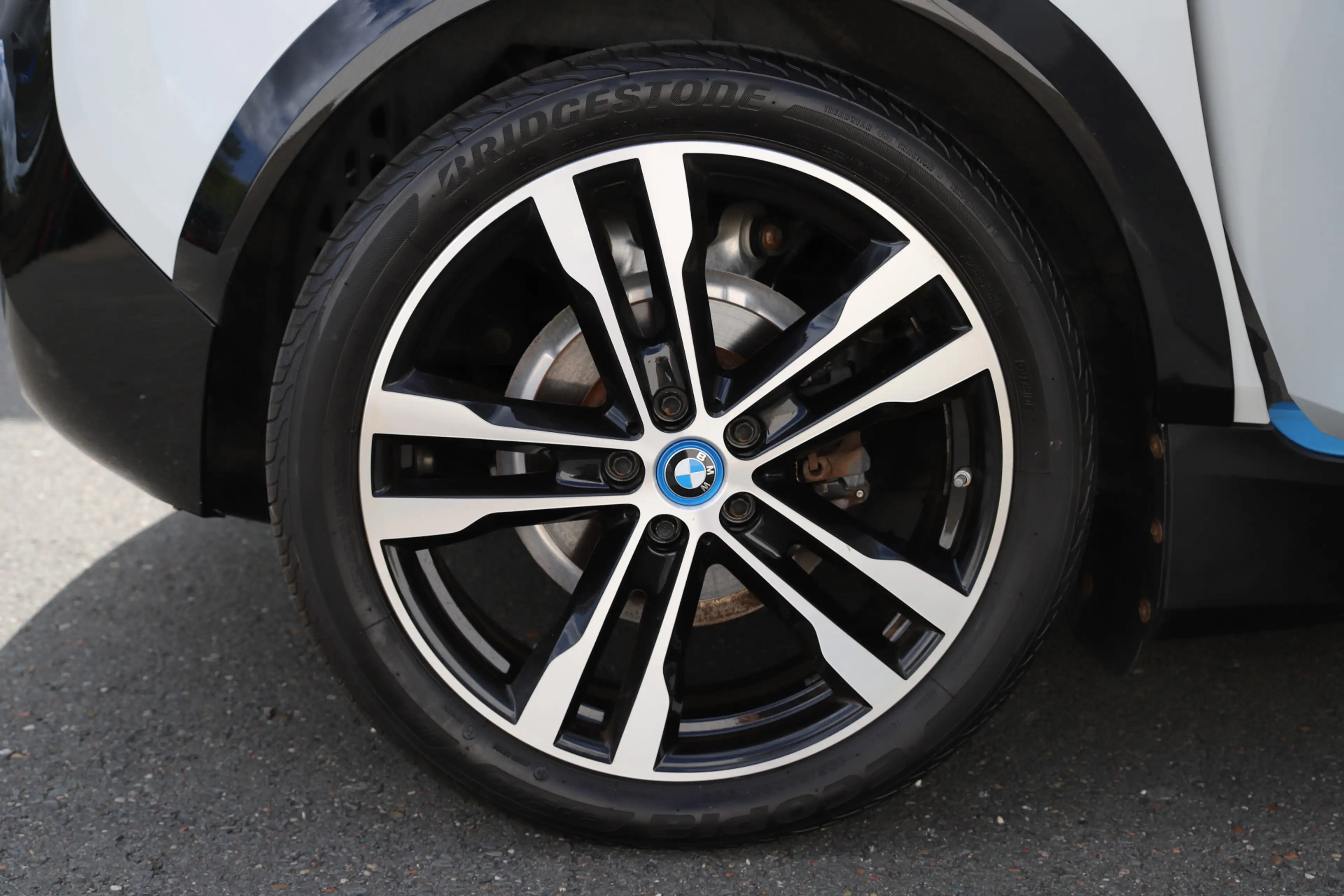 BMW i3 Business-Sport 120Ah/42 kWh/W-pomp/Led/20 inch/3-f — photo 4