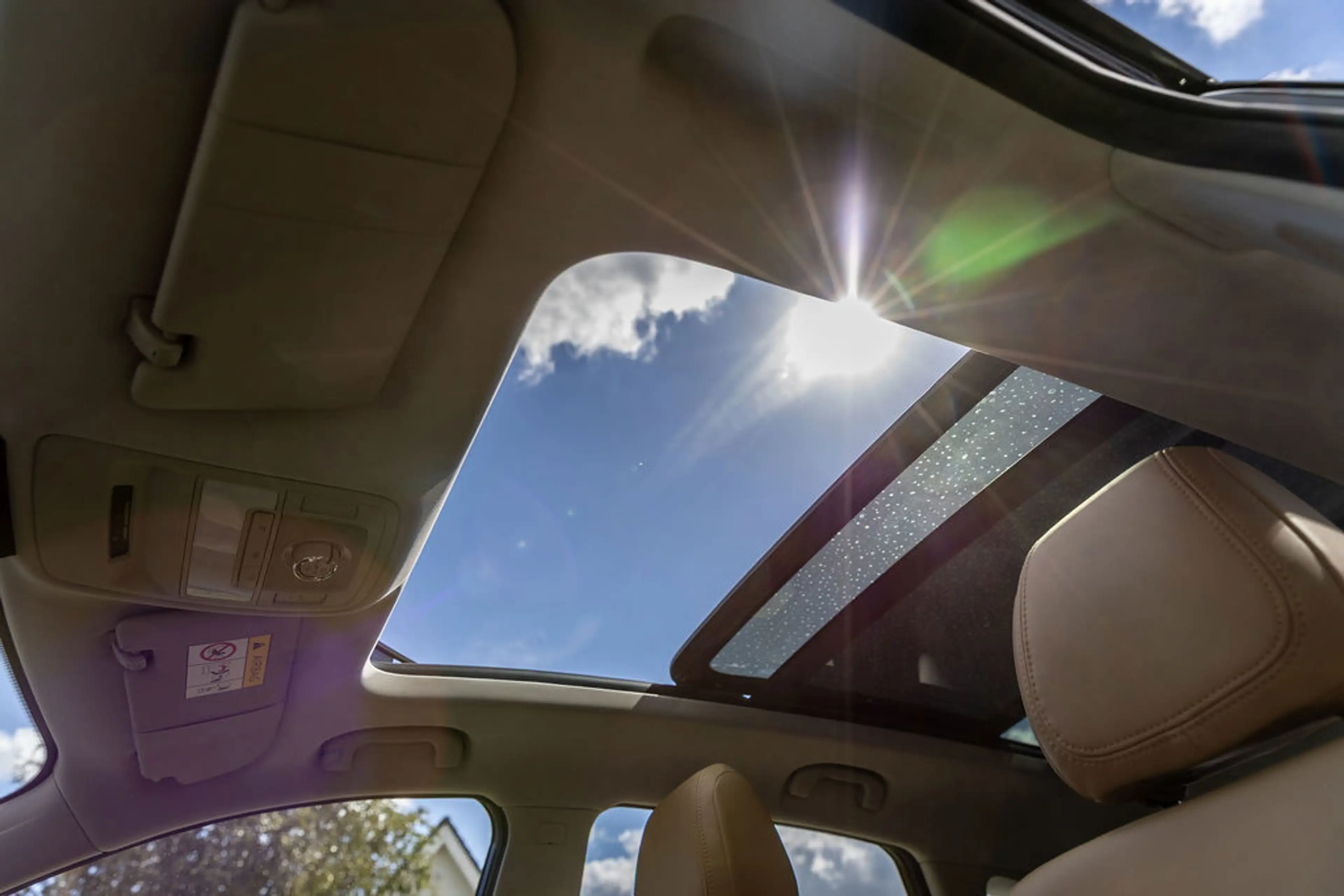 MG ZS MG EV Luxury 45 kWh Beige lederen interieur — photo 35
