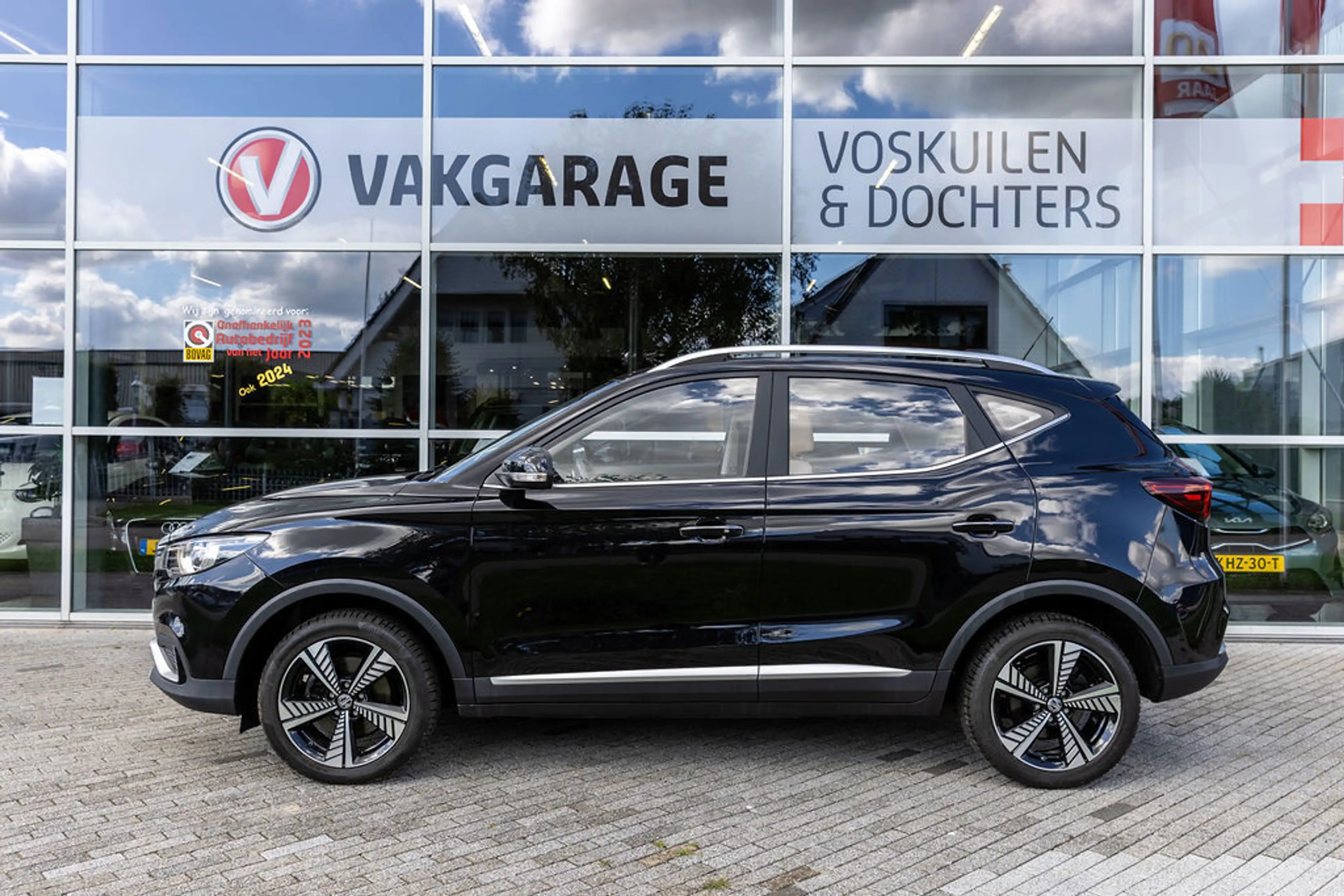 MG ZS MG EV Luxury 45 kWh Beige lederen interieur — photo 2