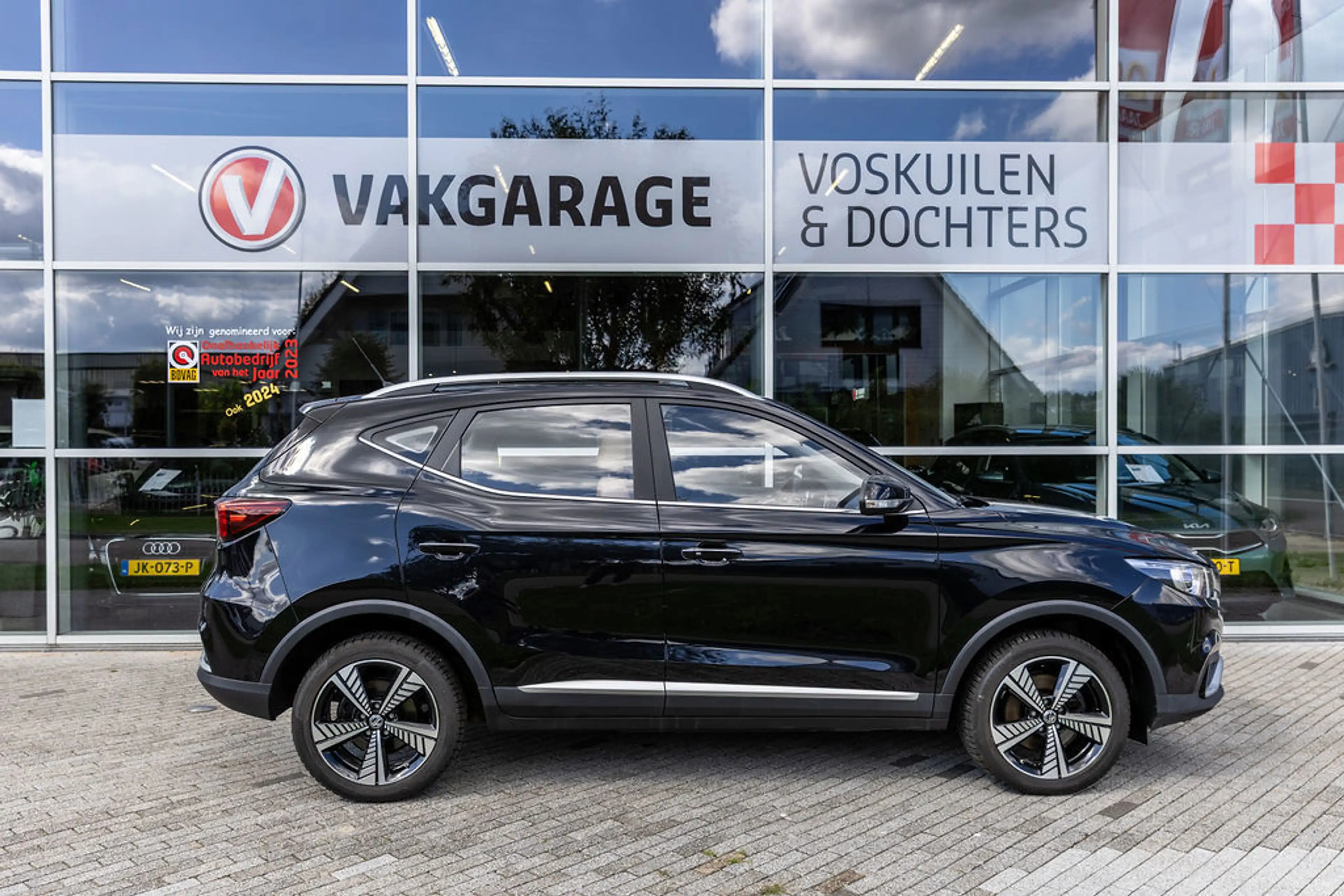 MG ZS MG EV Luxury 45 kWh Beige lederen interieur — photo 45